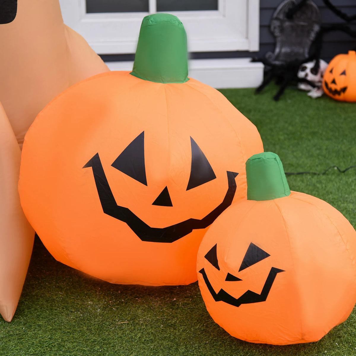 HOMCOM Inflatable Haunted Tree Halloween Outdoor Yard Decoration