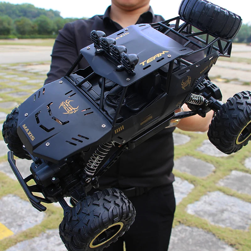 Xingyuchuanqi Remote Control Off Road Truck With LED Lights